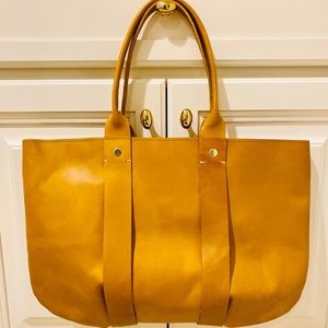 New Clare V La Tropezienne